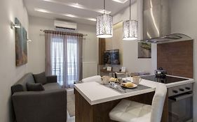 Flow - White Tower Two Bedroom Suite